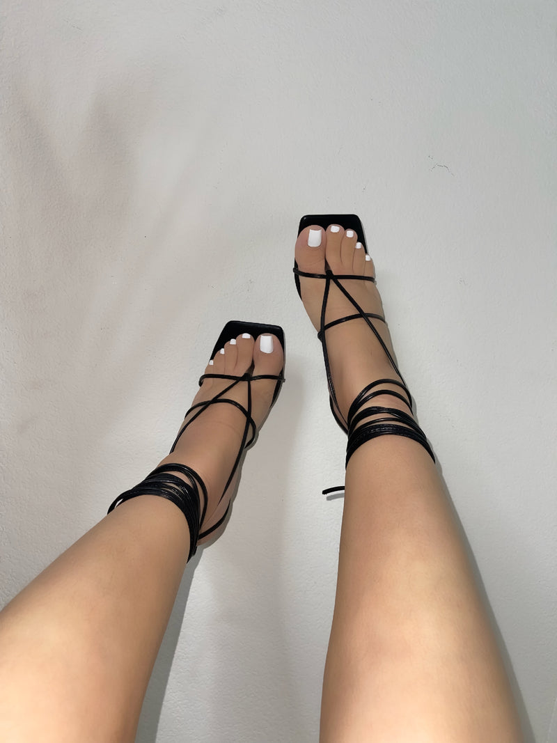 Nova Heels (Black)